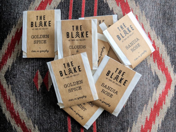 00100dPORTRAIT_00100_BURST20180119113744413_COVER